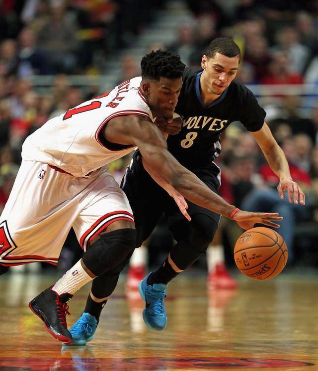 从社交媒体 从社交媒体